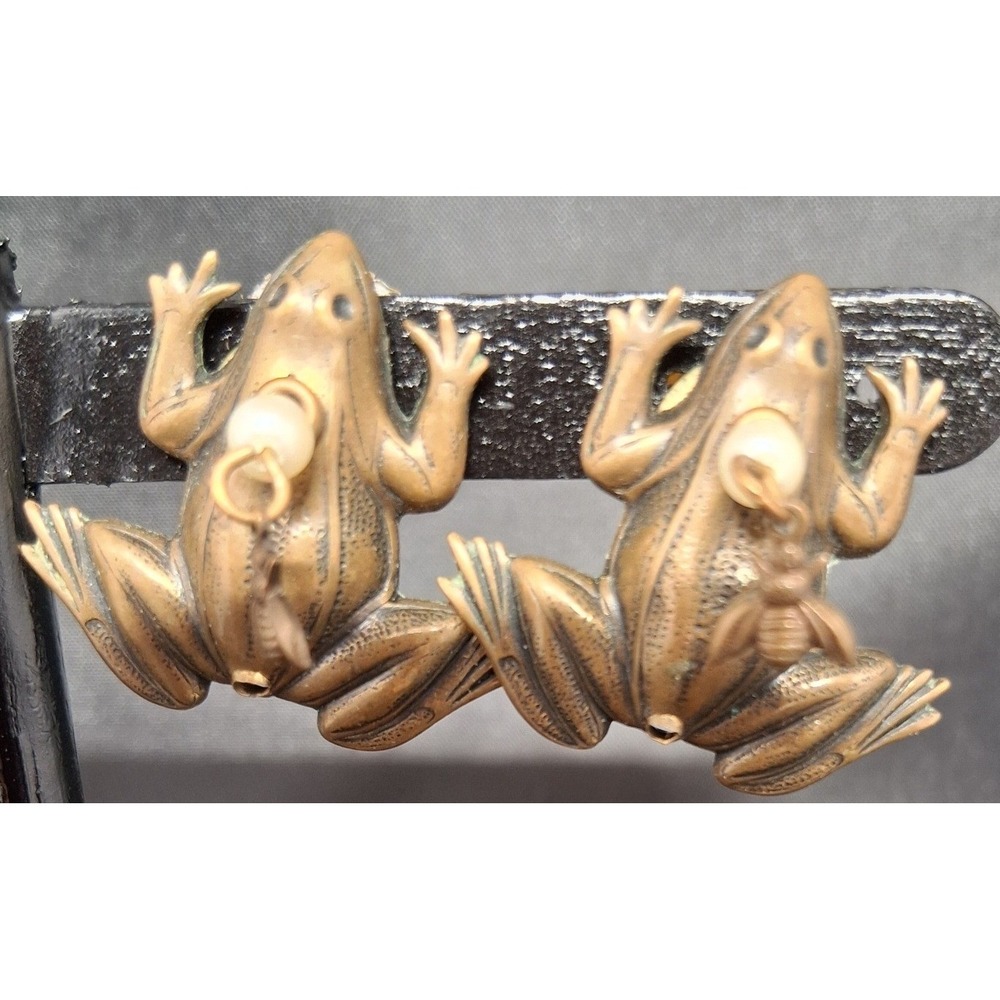 Vintage Bronze Frog Bee Pearl Clip On Earrings Whimsical Nature Jewelry